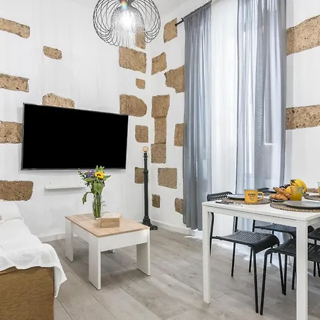 Canary Modern House *