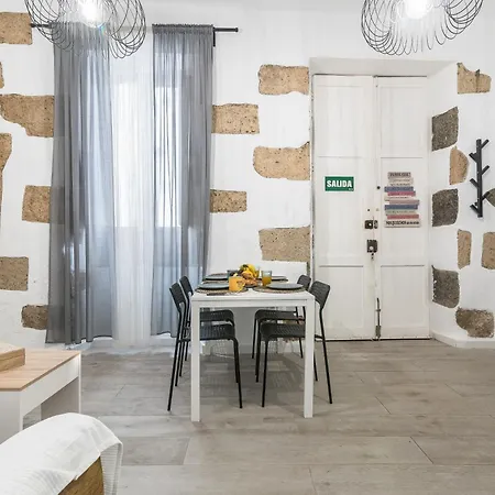 Canary Modern House Hébergement de vacances